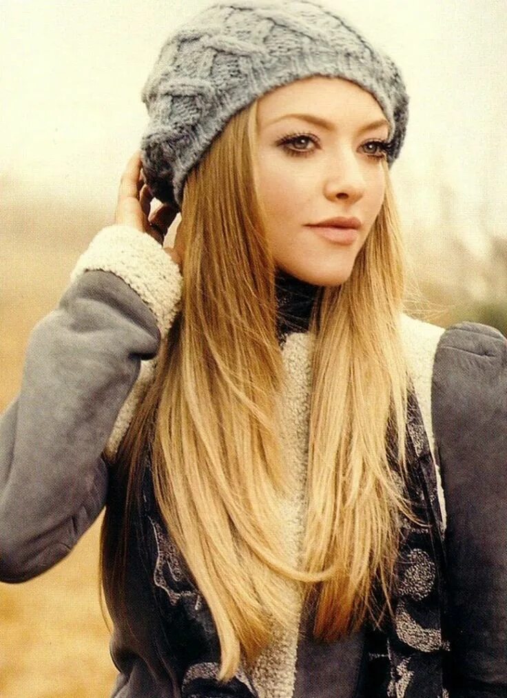 Прически на длинные волосы под шапку Amanda Seyfried Ombre hair blonde, Long hair styles, Hair styles 2014