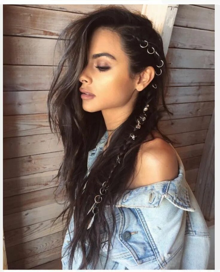 Прически на длинные волосы тренд #hair #hairstyle #braid #plait #accessory #accessories #indie #cool #fashion #fa