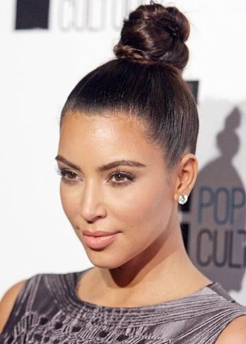 Прически на длинный лоб Pin on Bun hairstyles