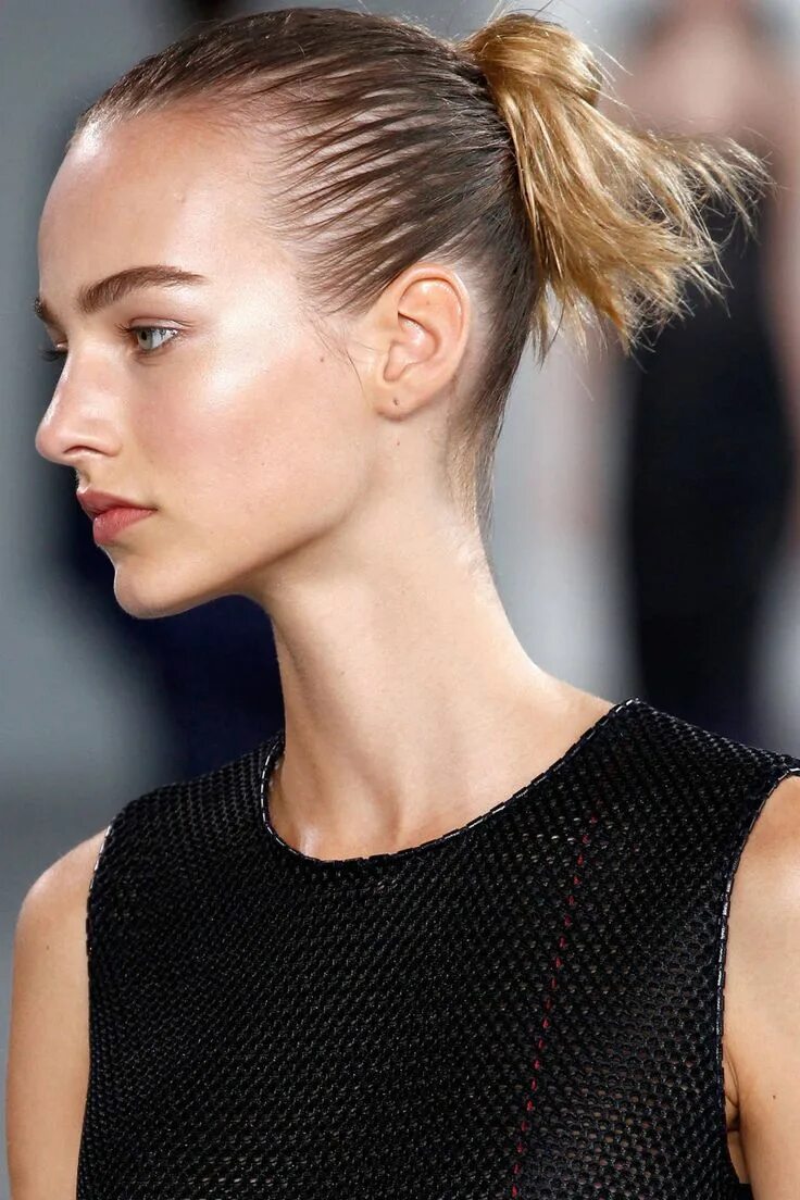 Прически на грязные волосы средней длины The Best Beauty Looks From New York: Spring 2015 Wet look hair, Runway beauty, R