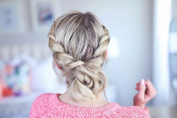 Прически на каждый день фото Twist Zurück Messy Bun - Frisuren Haarstyle Cute girls hairstyles, Girl hairstyl