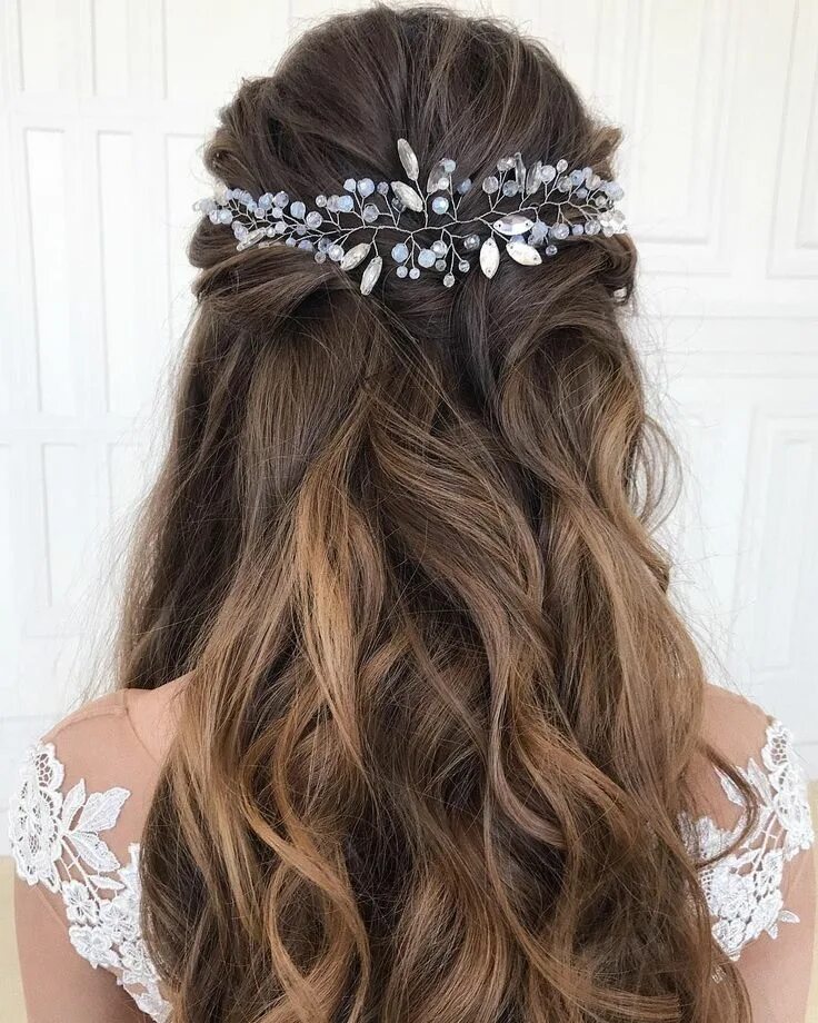 Прически на короткие распущенные 44 Gorgeous Half up half down hairstyles Wedding hair half, Half up hair, Long h