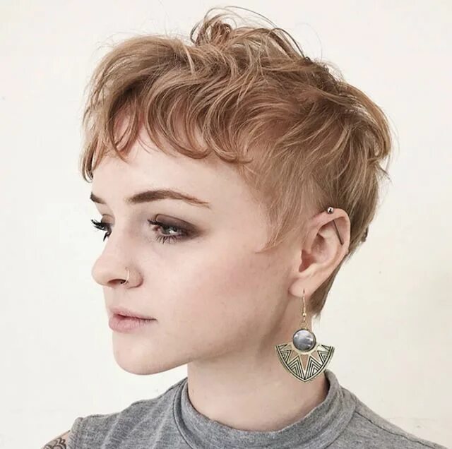 Прически на короткие волосы 13 лет Pin on SHORT HAIRSTYLES WOMEN