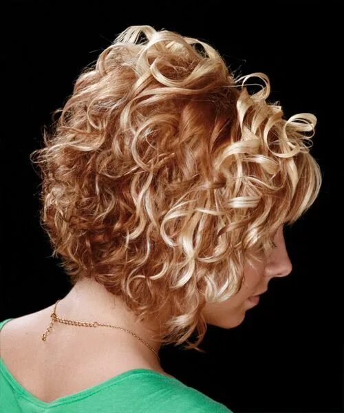 Прически на короткие волосы карвинг Pin on Hair Short curly haircuts, Short hair styles 2014, Medium curly hair styl