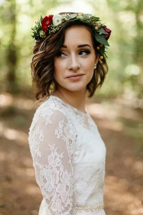 Прически на короткие волосы на свадьбу невесте Master the Art of Southern Hair Southern Living Short wedding hair, Flower crown