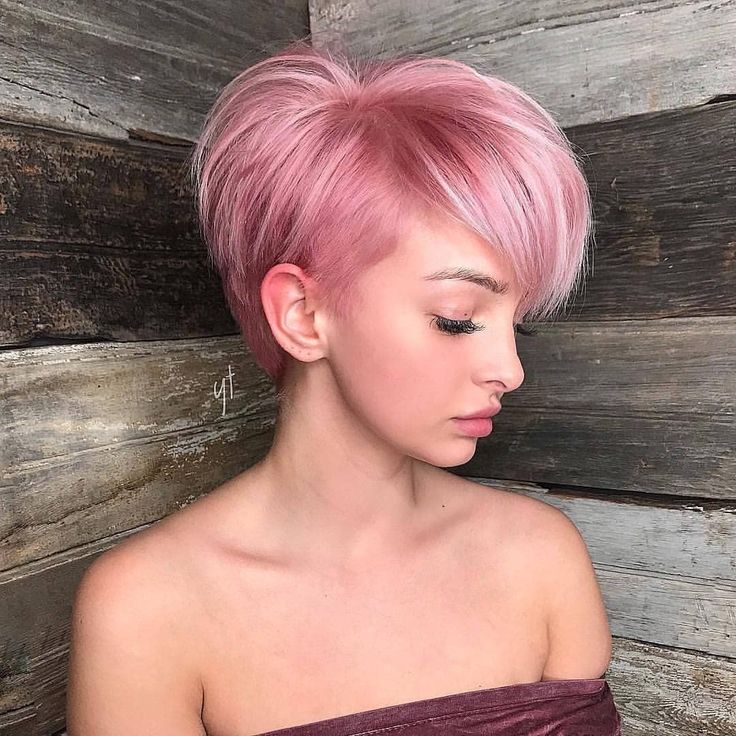 Прически на короткие волосы цвет волос Pin on стрижки Hair color pink, Straight hairstyles, Short straight hair