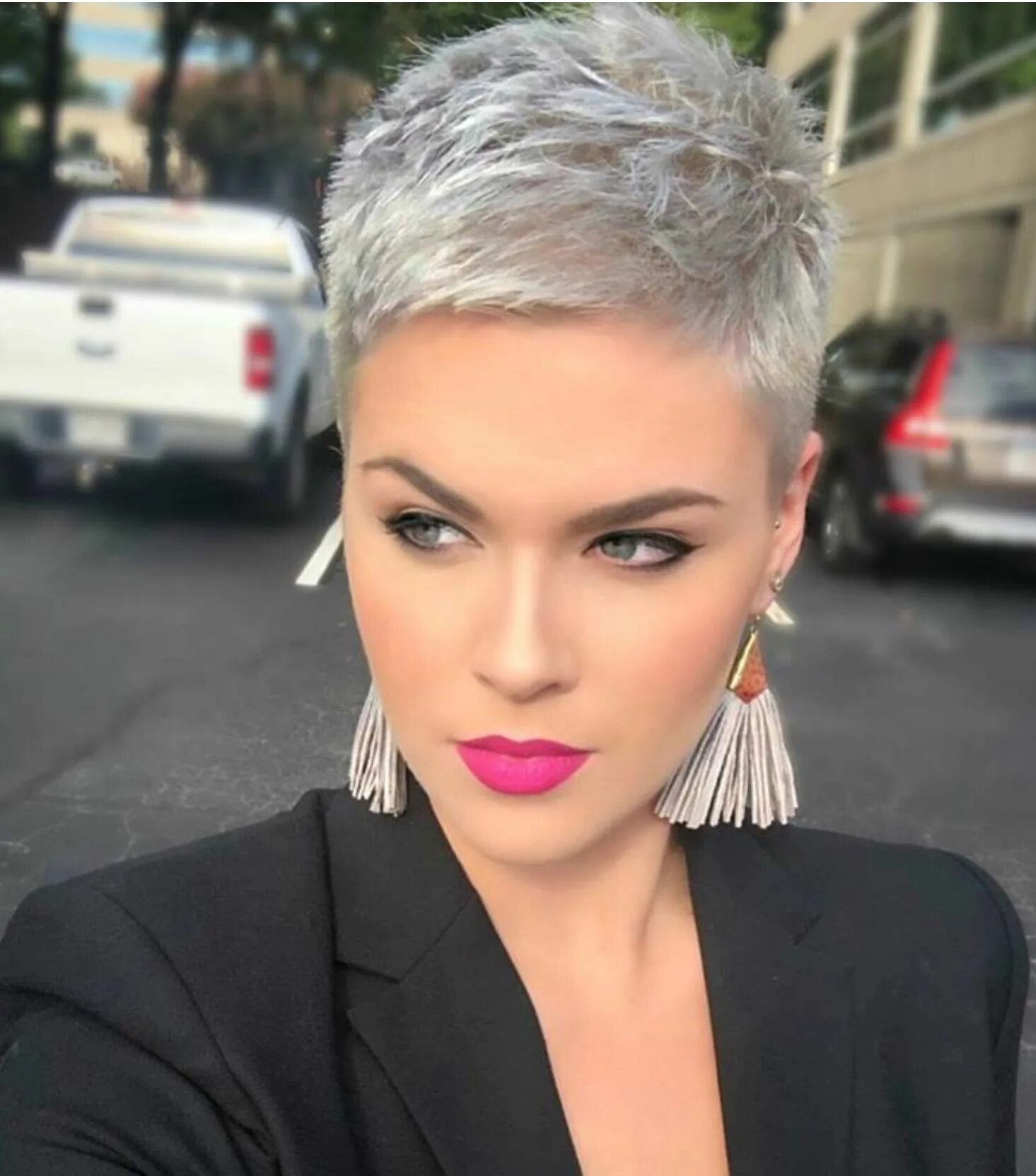 Прически на короткие волосы цвет волос Pin by Natalie KnitsByNat on Hair love in 2023 Really short hair, Short hair sty