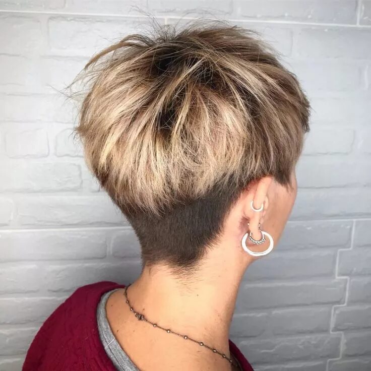 Прически на короткие волосы затылок 25 Best Short Pixie Haircuts for 2019 - Best Short Haircuts 2019 Pixie haircut, 