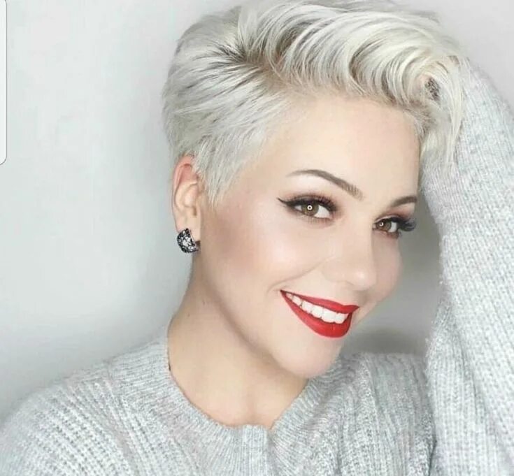 Прически на коротких волосах белый Pin on Korter haar Short hair cuts, Thick hair styles, Funky hairstyles