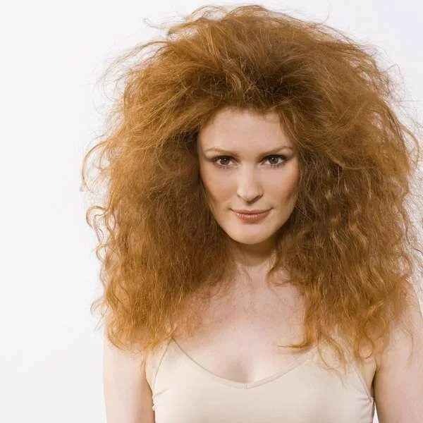 Прически на пушистые волосы Remedios caseros para evitar el frizz del cabello crespo Frizz free hair, Thick 