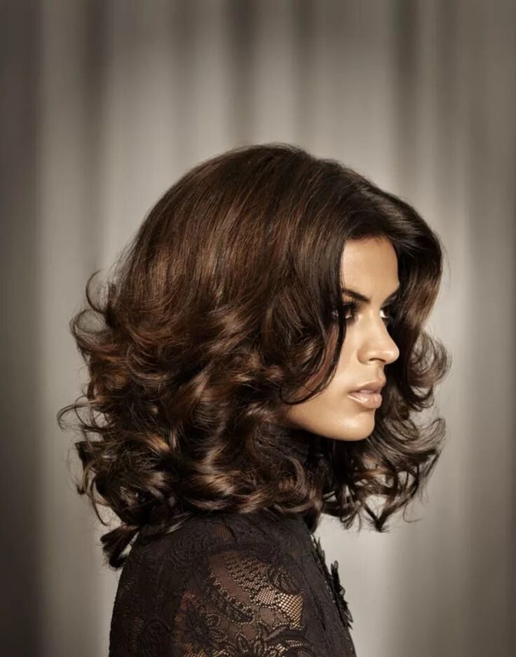 Neck length hairstyle Neck length hair, Hairstyle names, Medium hair styles