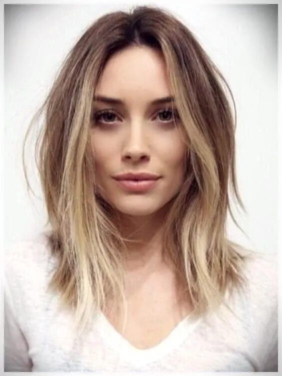 Прически на русые волосы средней длины Haircuts 2019: photos and trends #2019haircuttrends #2019haircuts #2019haircutsf