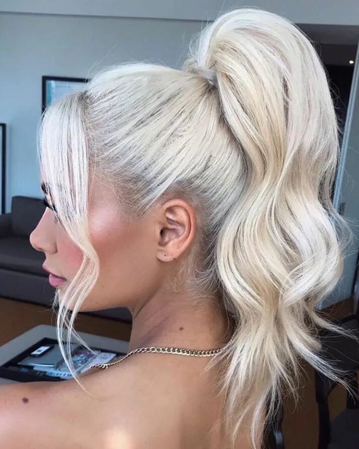 Прически на средние белые волосы @itsamyruth Ponytail hairstyles, Haircuts for wavy hair, Platinum blonde hair