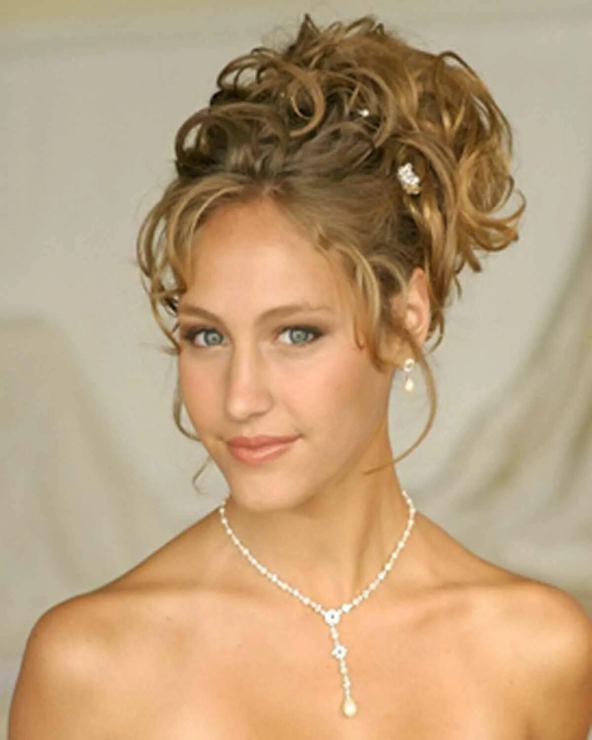 Прически на средние негустые beautiful wedding hairstyle HAIRSTYLES you will love Wedding hairstyles for medi