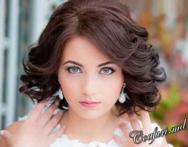 Прически на средние волосы Coafuri de ocazie par mediu Hair stayl, Hair, Hair styles