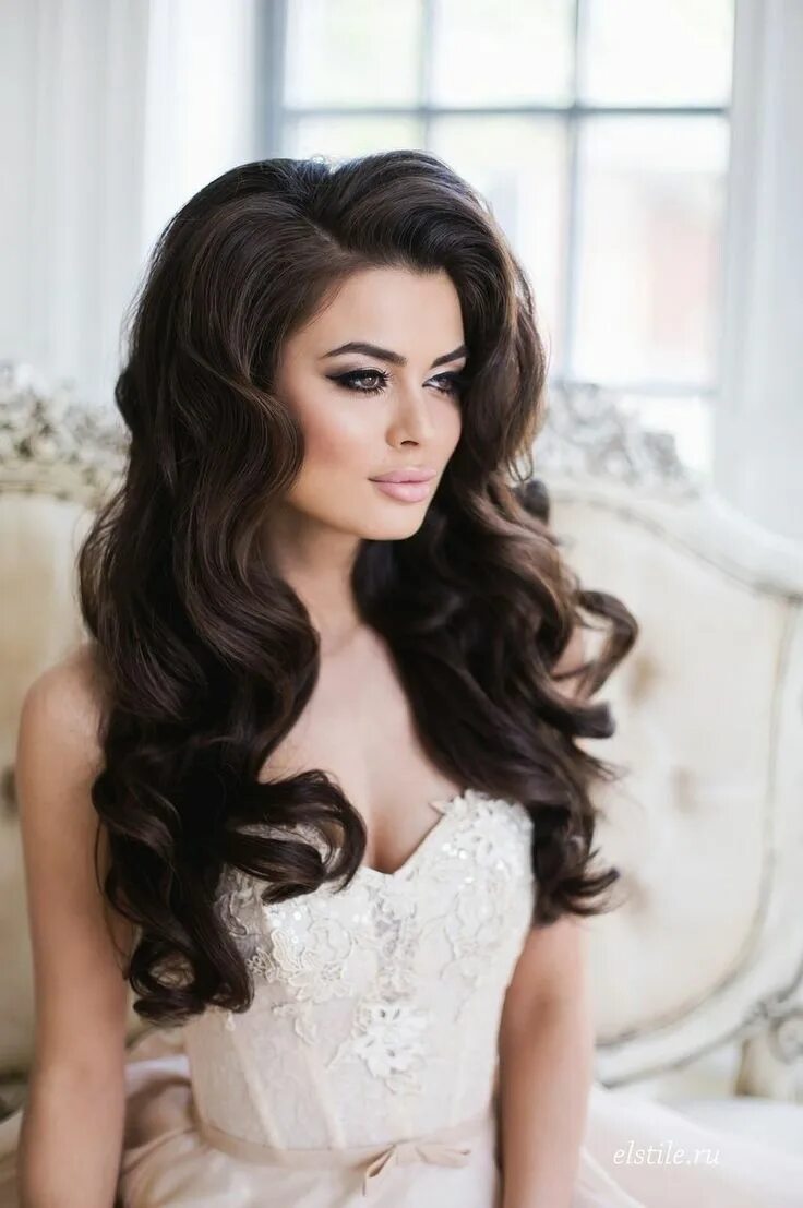 Прически на средние волосы распущенные локоны Best Wedding Hairstyle Volume Pics Long hair styles, Retro wedding hair, Best we