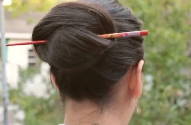 Прически на средние волосы с палочками Chopstick Bun ❤ (click to watch how to video) #hair #hairstyle #updo Long hair s