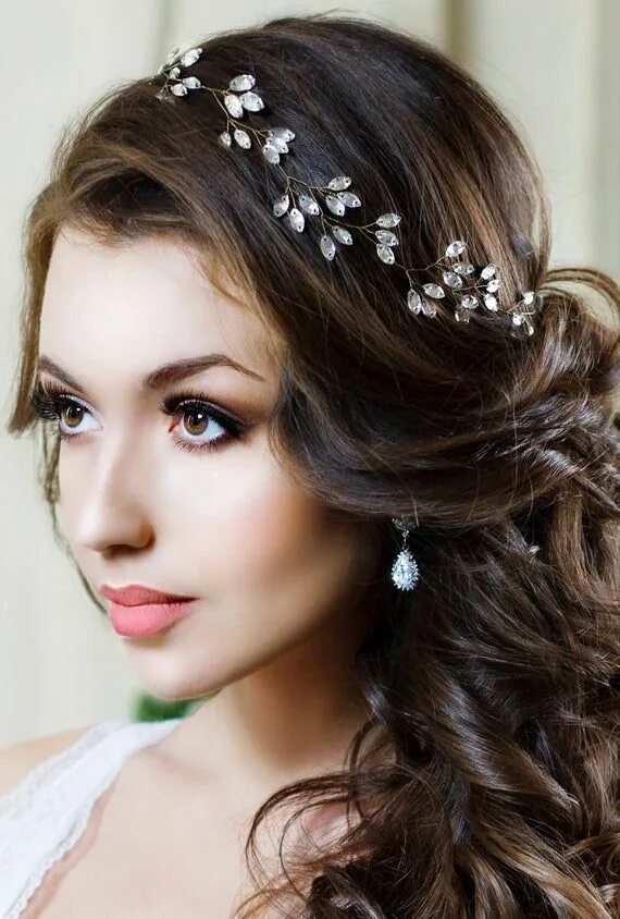 Прически на средние волосы с украшениями Bridal Hairstyles With Ribbon Hair jewelry wedding