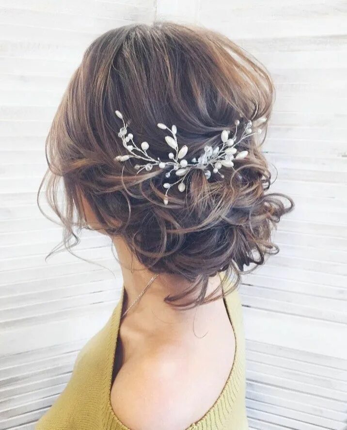 Прически на средние волосы с украшениями Astounding Braided Wedding Hairstyles Down #twitter - #Astounding #Braided #Hair