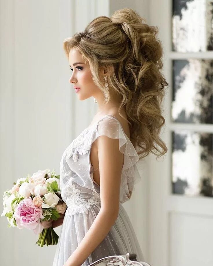 Прически на свадьбу 2024 год прическа свадебная Short wedding hair, Long hair styles, Short hair styles