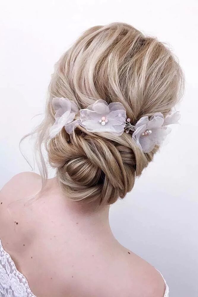 Прически на свадьбу тренд 2024 30 Super Trendy Wedding Updos For Long Hair Wedding hairstyles updo, Hair vine w