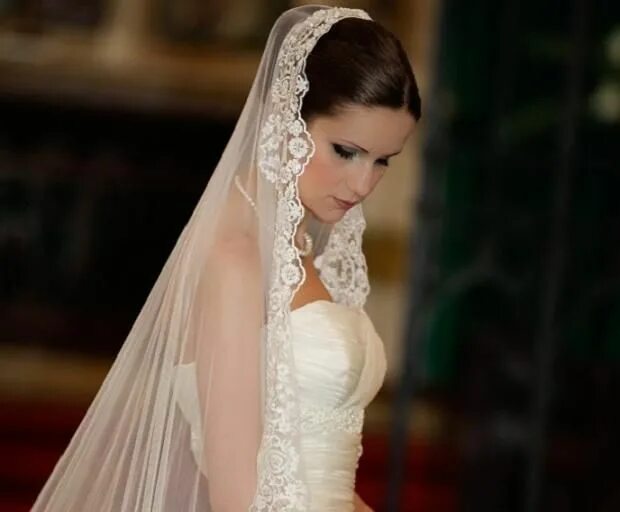 Прически на венчание на средние волосы Photo Gallery of Long Hairstyles Veils Wedding (Showing 7 of 15 Photos)