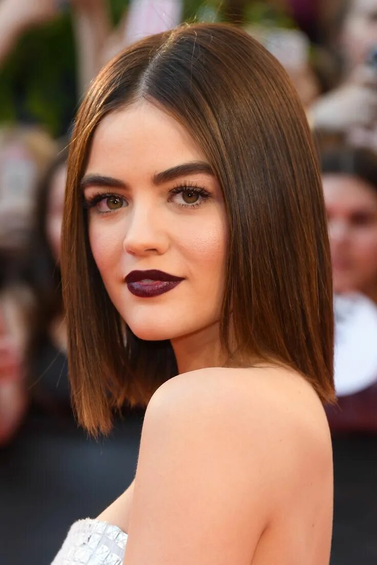 Прически на волосы чуть длиннее плеч The Best Red Carpet Beauty Looks from the 2016 MMVAs Lucy hale hair, Cute hairst