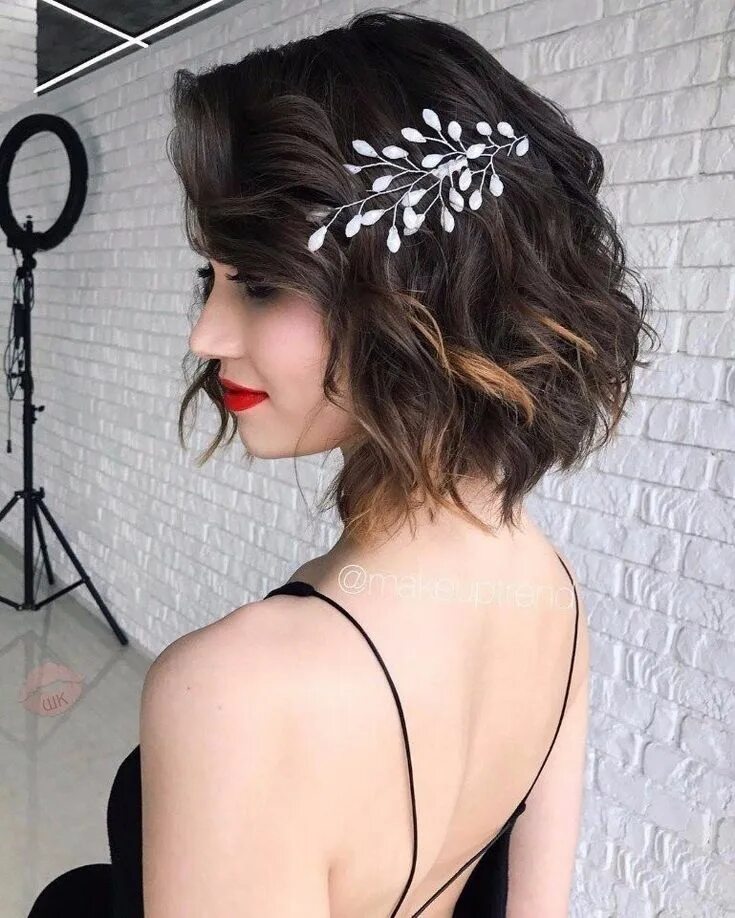 Прически на выпускной на короткие волосы Pin on Hairstayles Short wedding hair, Short hair styles, Really short hair