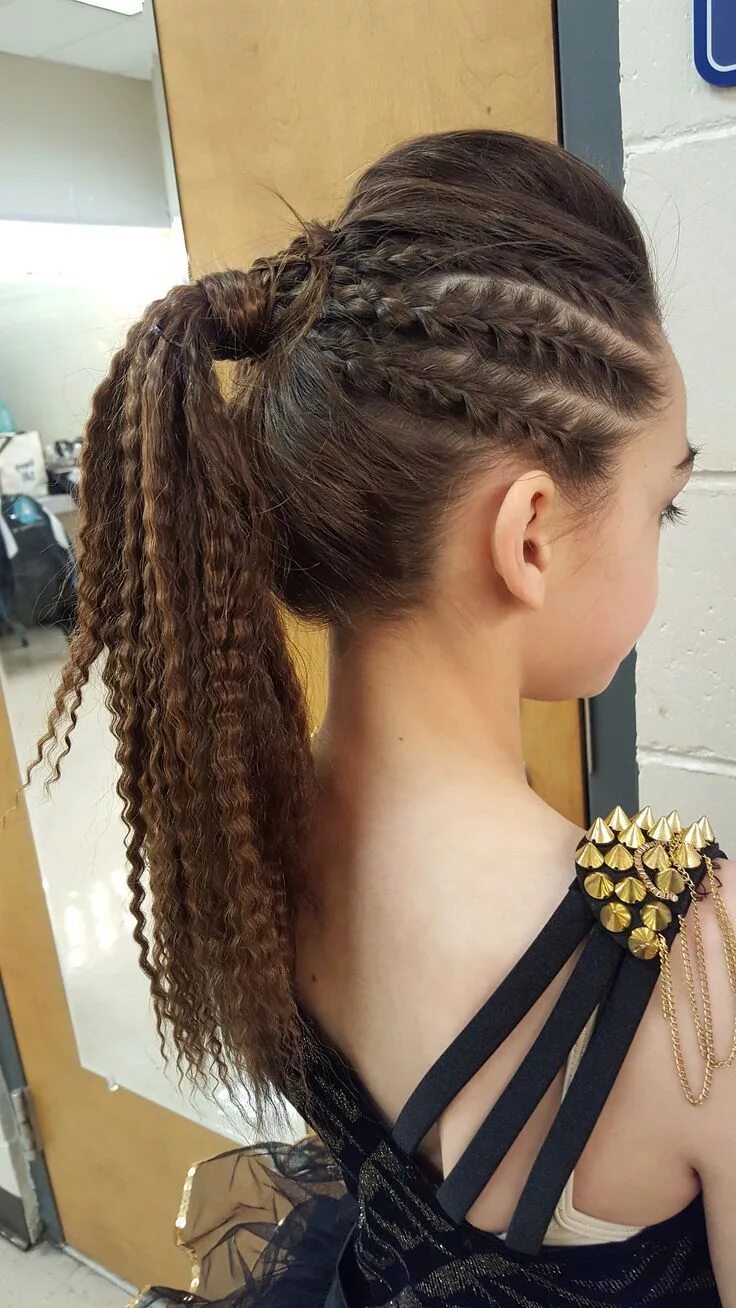 Прически на выступление Stylist Credit: Adrienne Chabot @xoacxo Sassy dance competition hairstyle Dance 