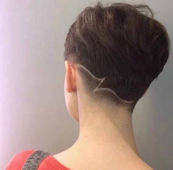 Прически на затылке фото pixie // undercut // chick fade // hair tattoo (by @luisatorres.hair) Short hair