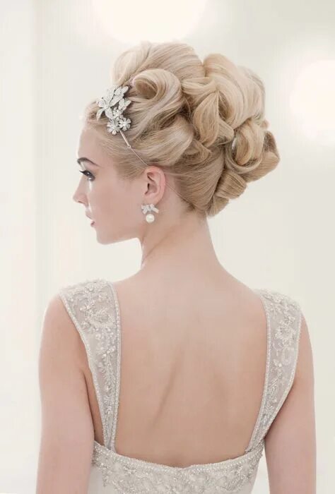 Прически наверх фото 10 Bridal Business Building Tips from Vivienne Mackinder Wedding hairstyles, Up 