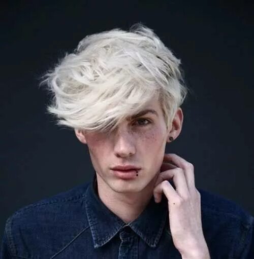 Прически парней белые волосы 25 Wavy Hairstyles Men White hair men, Mens hairstyles, White hair color