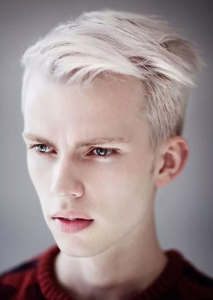 Прически парней белые волосы Coloration blonde pour homme - un éclaircissement s'impose White hair men, Plati