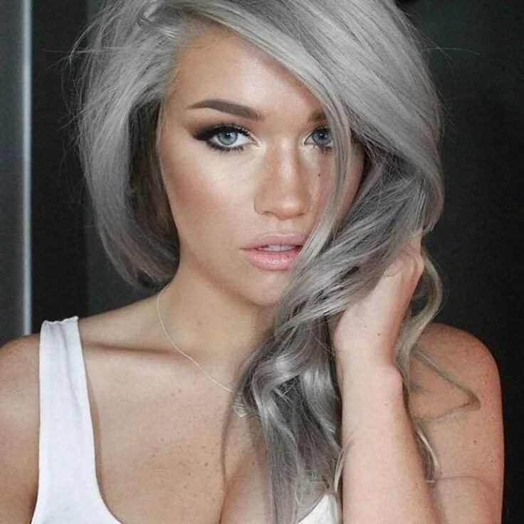 Прически пепельные женские Samantha Ravndahl Grey hair color, Silver grey hair, Granny hair