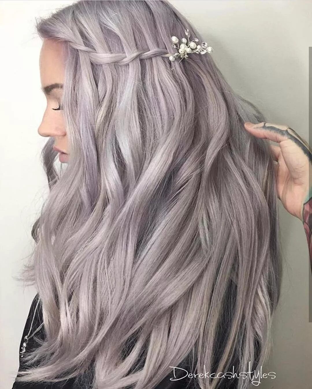 Прически пепельные женские Pin by christina watt on Mydentity Colors I Want!!!! Lilac hair, Lavender hair, 