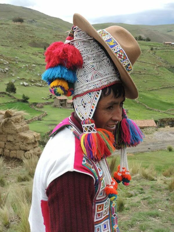 Прически перу Hand Knit Alpaca with Beading on a Road Less Traveled in Peru - ClothRoads Knit 