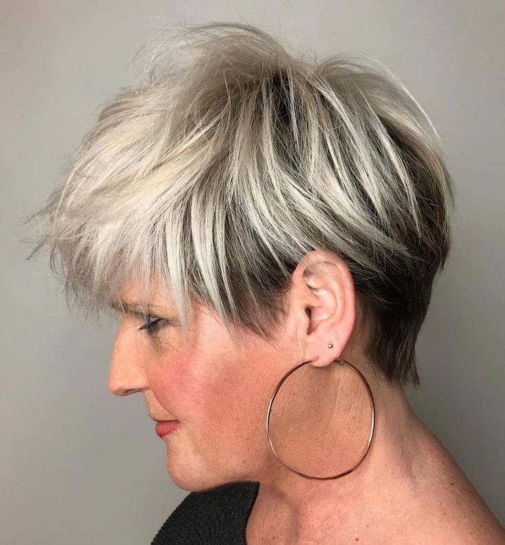 Прически пикси фото женские после 50 лет 20 Flawless Pixie Haircuts for Women Over 50 in 2023 Womens haircuts, Short pixi