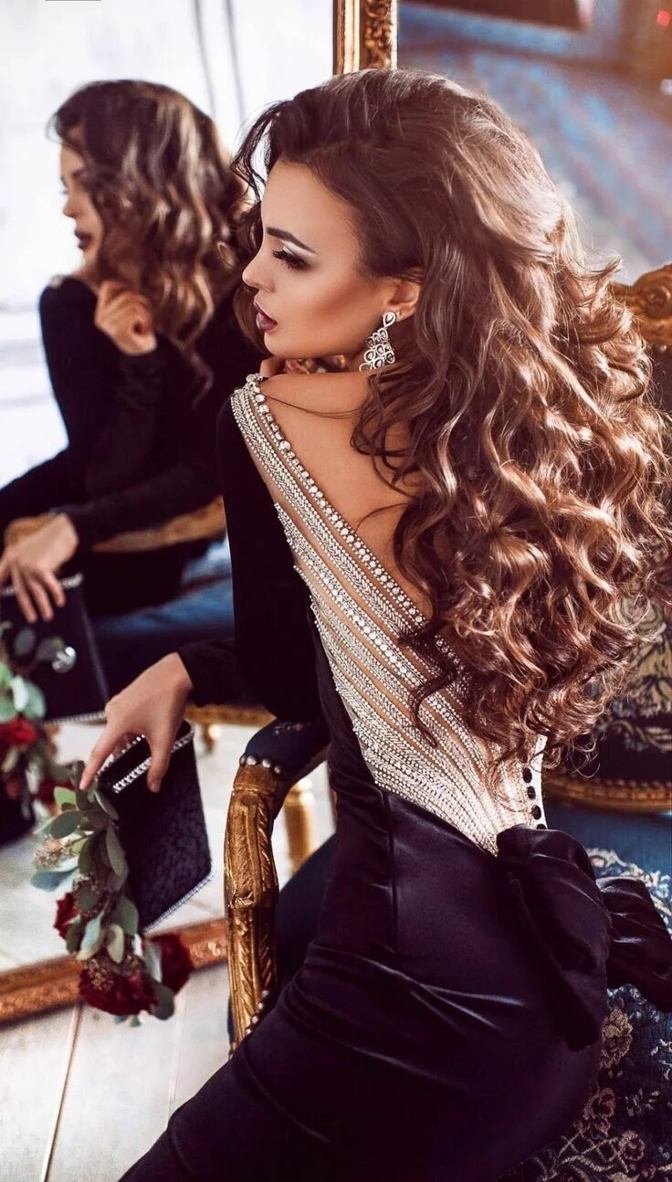 Прически под длинное платье Women with Beautiful Hair - lovesensualamazinglace: Lees verder Beautiful long h