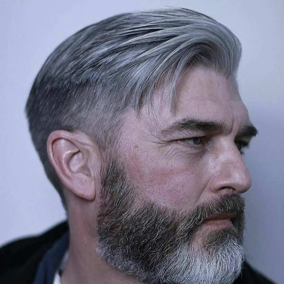 Прически пожилых мужчин фото ARKADAŞLARINIZI ETİKETLEYİN Grey hair men, Beard hairstyle, Hair styles