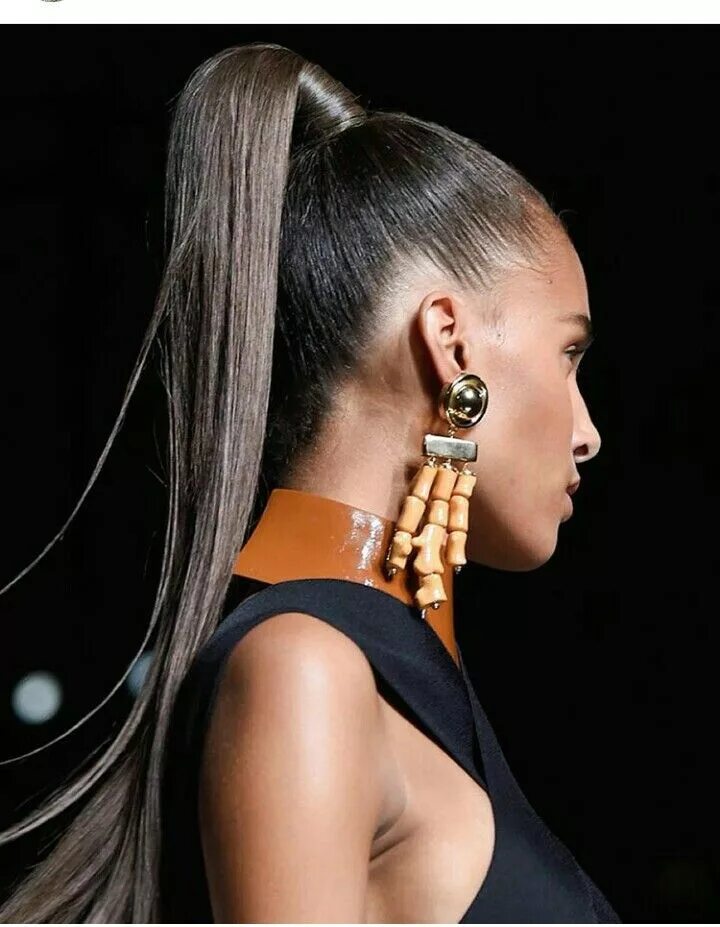 Прически с хвостом на длинные волосы женские Pin by Strictly Stylish on earring High ponytail hairstyles, Hair styles, Sleek 