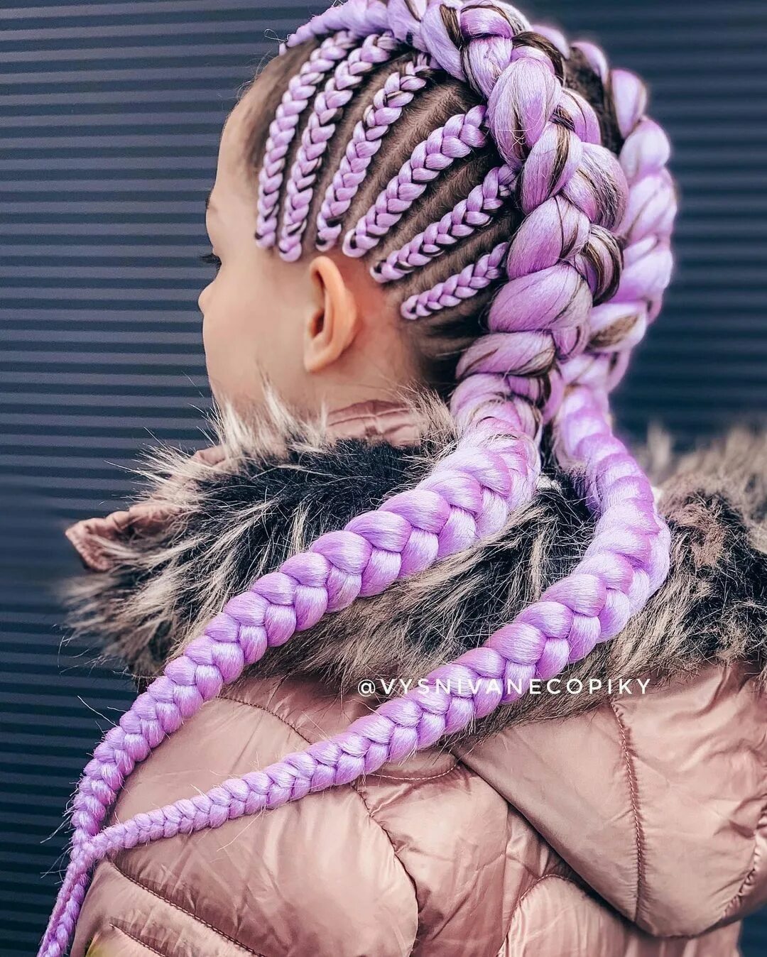 Прически с канекалоном 2024 косы Pin by Ivonne on trenzas pegadas a la cabeza Hair twist styles, Braiding hair co