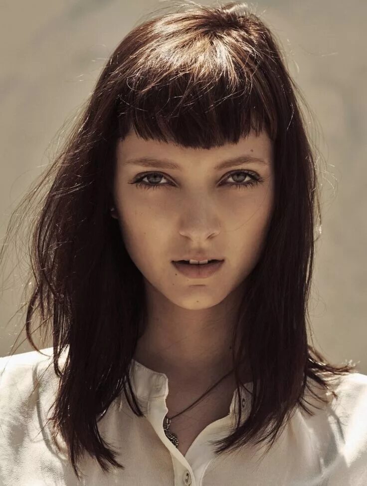 Прически с короткой челкой sarah england #bangs #hair Fringe haircut, Medium hair styles, Hair inspiration