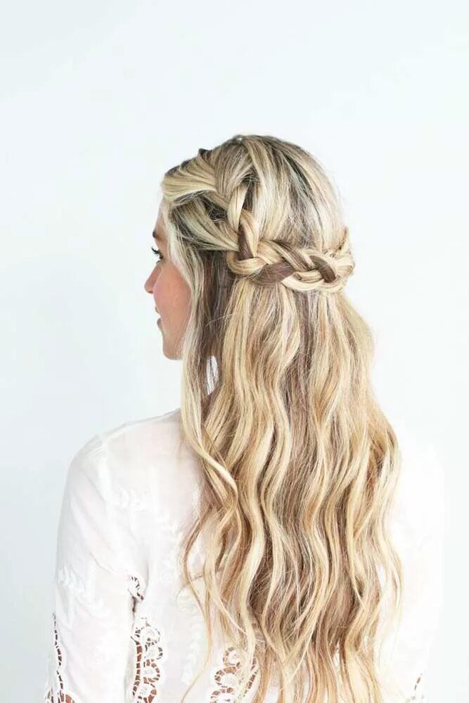 Прически с косой с распущенными волосами 50+ Styling Options For A Crown Braid Prom hairstyles for long hair, Braided cro