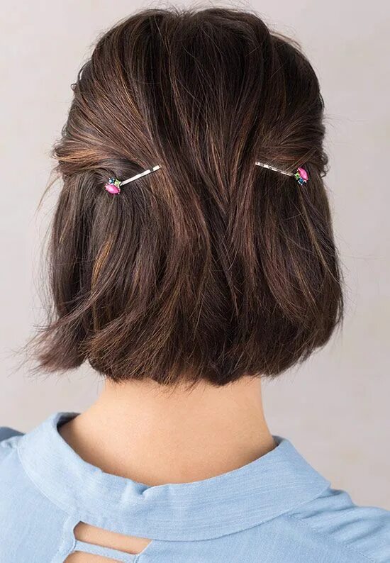 Прически с крабом на каре Accent your short bob hairstyle with our Jazmin bobbie pins. Superhold last all 