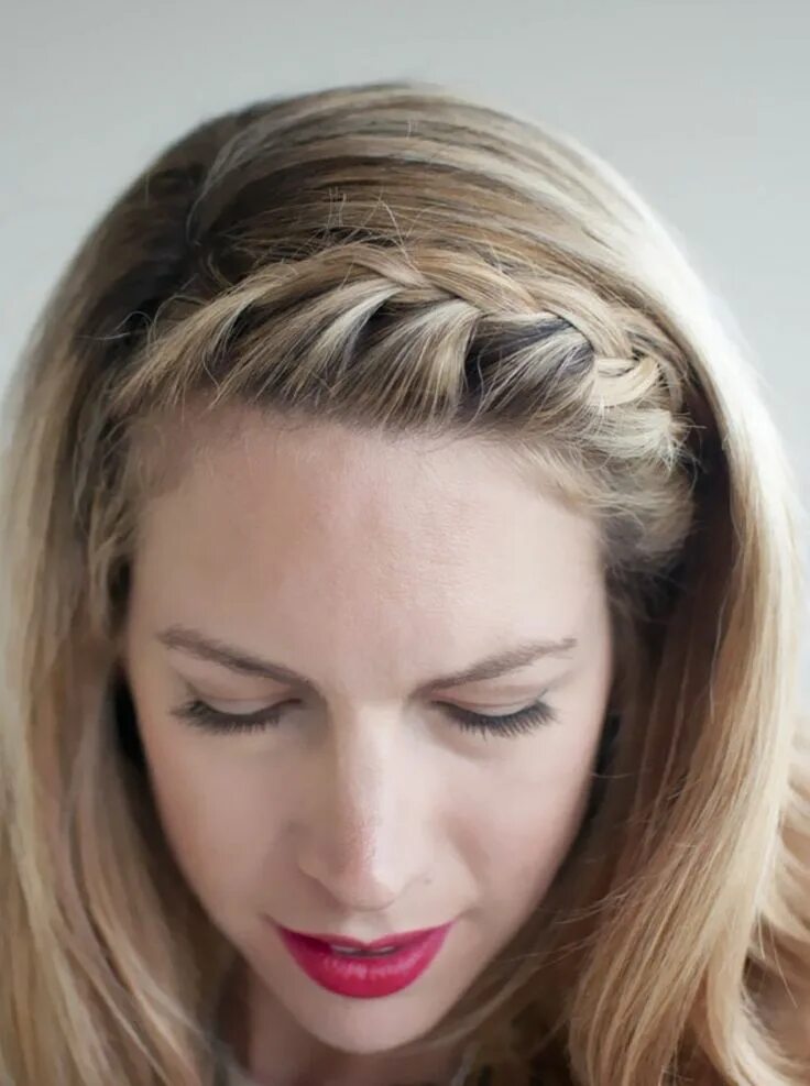 Прически с отросшей челкой на средние волосы These Easy Headband Braids Are so Cute for Spring Easy everyday hairstyles, Ever