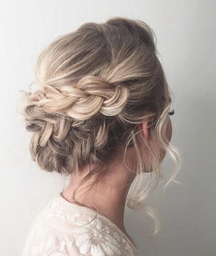 Прически с плетением Beautiful braid updo wedding hairstyle for romantic bohemian brides Prom hairsty