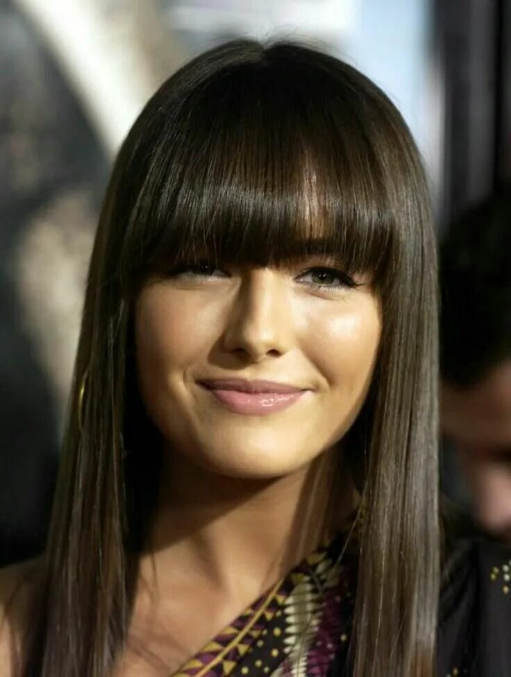 Прически с прямые волосы с челкой Pin by RD on hair Hair highlights, Long brunette hair, Hairstyles with bangs