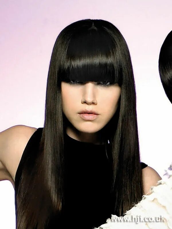 Прически с прямые волосы с челкой 2007 heavy fringe hairstyle