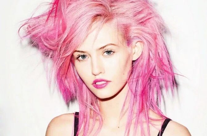 Прически с розовыми волосами Models With Pink Hair: Inspiring Dye Jobs We Seriously Love Pastel pink hair, Pi