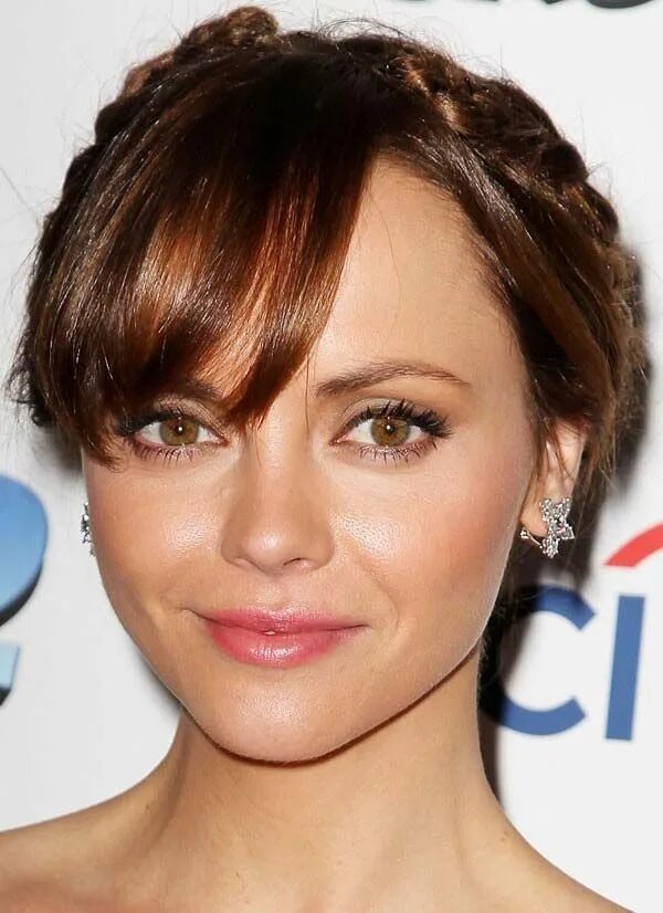 Прически с широким лбом женские Braided Hairstyles for Women: Christina Ricci Braids #braids #braidedhairstyles.